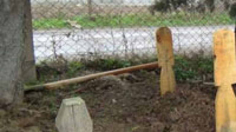 Rüyada Kız Bebek Mezarı Görmek