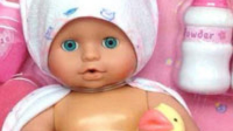 Rüyada Oyuncak Bebek Hediye Etmek