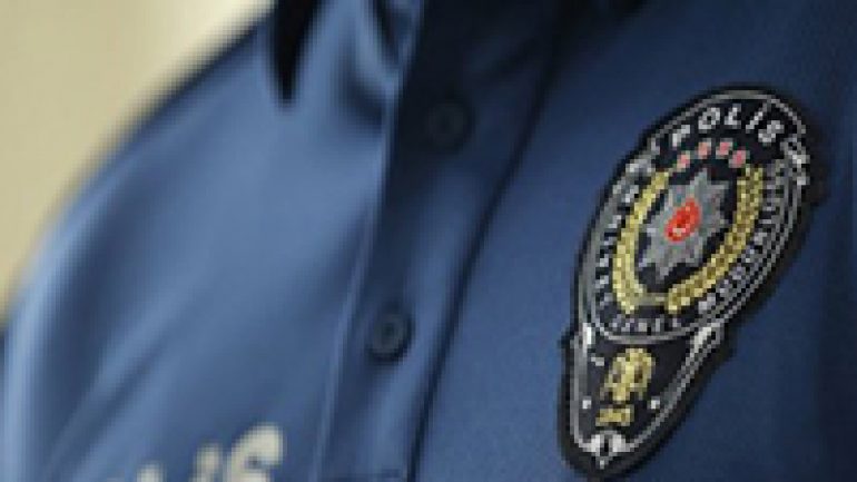 Rüyada Ağlayan Polis Görmek Ne Anlama Gelir, Neye İşarettir?