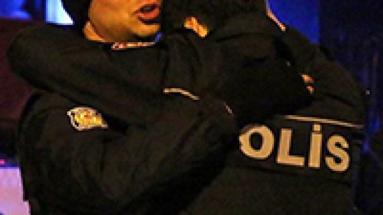 Rüyada Ağlayarak Polisi Aramak Ne Anlama Gelir, Neye İşarettir?