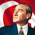 Rüyada Atatürk’ü Görmek Ne Anlama Gelir, Neye İşarettir?